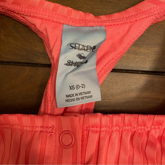 Shade & Shore Coral Ribbed One Piece Swimsuit Medium Coverage Size XS - Picture 4 of 6